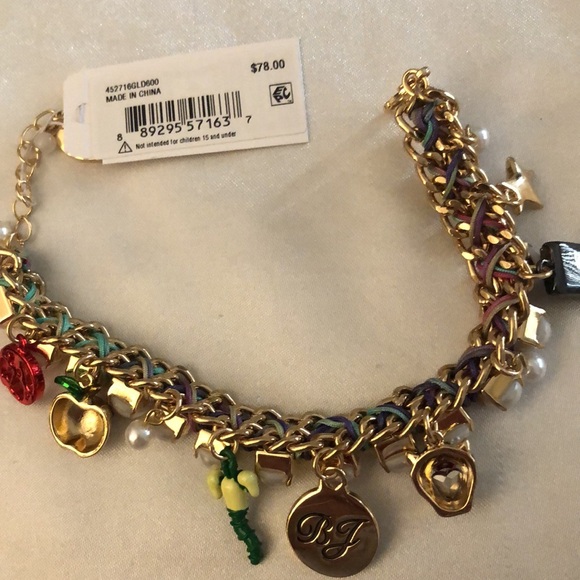 Betsey Johnson Gold Tone & Faux Pearl Back To School Charm Bracelet NWT - Picture 15 of 16